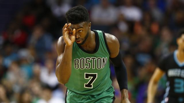 优势明显！广东半场35中23&命中率65.7% 领先合肥26分（火力全开！广东半场35投23中，命中率65.7%，领先合肥26分）