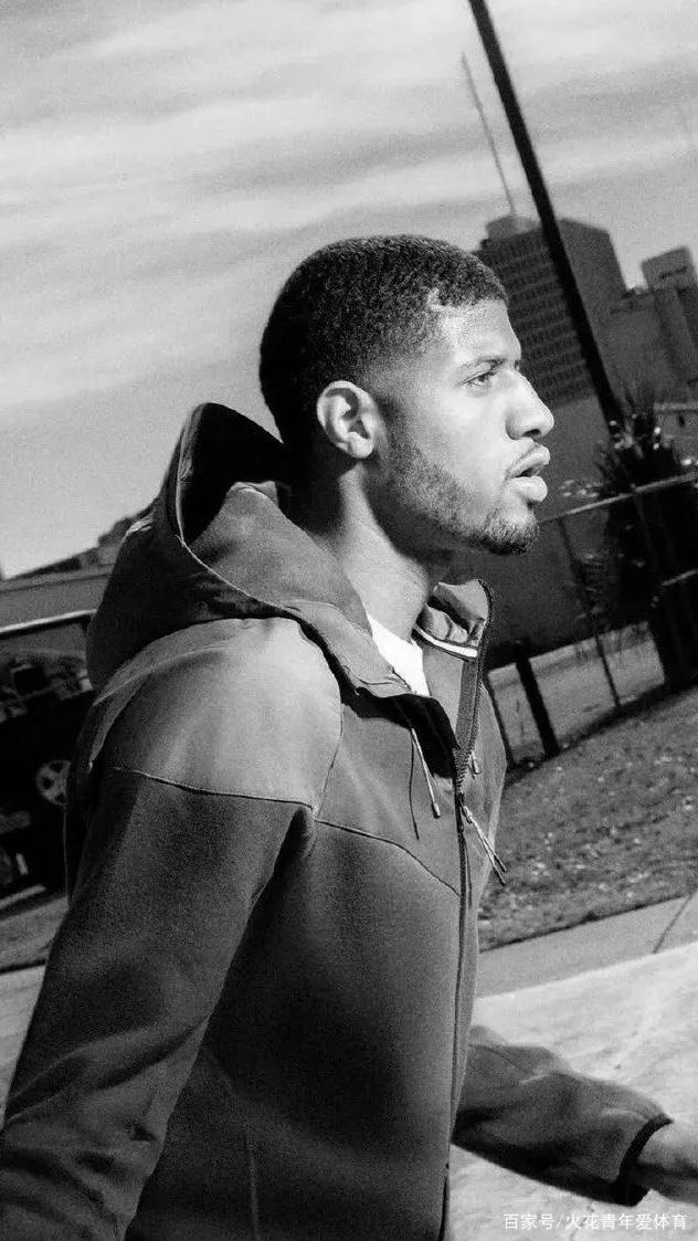 奥格斯堡2-0勒沃库森，吉安努利斯传射，药厂三中门框（奥格斯堡2比0击退勒沃库森：吉安努利斯传射建功，药厂三次中框）