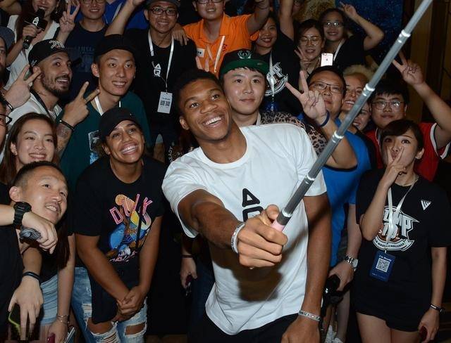 U22国足参加熊猫杯大名单：王钰栋、蒯纪闻在列，王博豪入选（熊猫杯U22国足参赛名单公布：王钰栋、蒯纪闻在列，王博豪上榜）