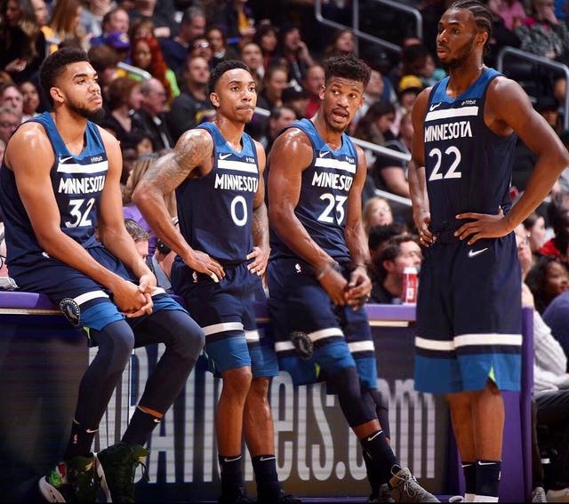 斯基拉：安古伊萨左大腿股二头肌严重撕裂，预计将缺阵40天（斯基拉：安古伊萨左大腿股二头肌重度撕裂，预计缺席约40天）