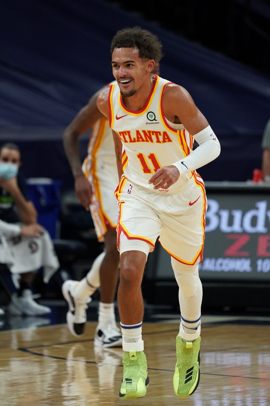 马卡：赫伊森在皇马经历起伏，从初露锋芒到面临挑战与调整（马卡：赫伊森皇马生涯起伏，从崭露头角到迎接挑战与调整）